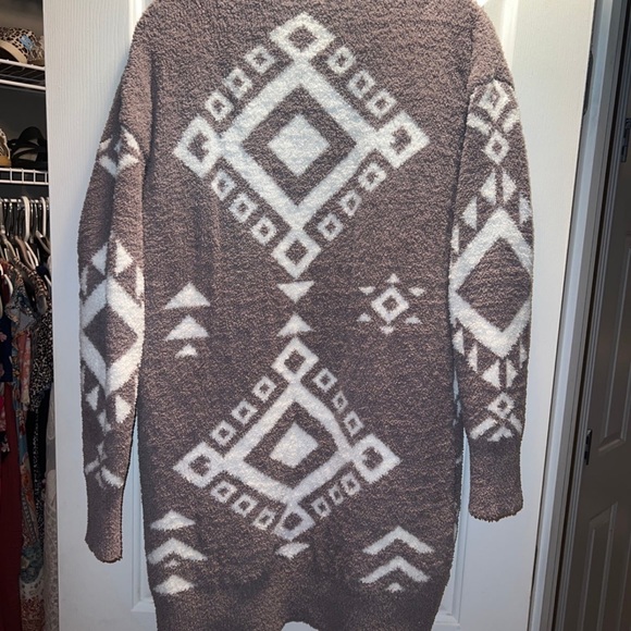 Aztec Print Cardigan - Picture 4 of 4